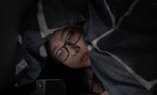 長(zhǎng)期熬夜會(huì)讓人發(fā)胖 減肥從早睡開(kāi)始