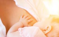 母乳顏色總是變變變 到底什么顏色的母乳最有營(yíng)養(yǎng)