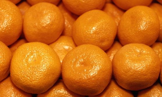 吃橘子清新口氣去除口臭 橘子并不是吃的越多越好 
