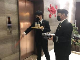 在這個(gè)春天擁抱你 