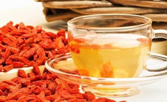 長(zhǎng)期用枸杞泡水喝能養(yǎng)腎 季節(jié)不同功效不同