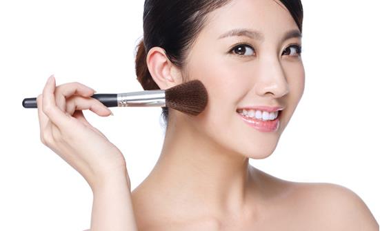  清洗化妝刷常見(jiàn)的5大誤區(qū)