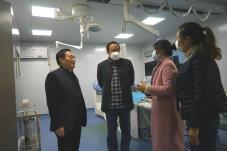 原西南醫(yī)院神經(jīng)內(nèi)科主任遲路湘教授蒞臨南川宏仁醫(yī)院講學(xué)指導(dǎo)