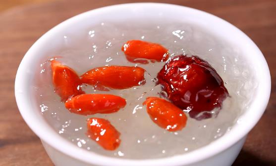 燕窩的食用常識(shí) 合理的吃燕窩為你帶來(lái)良好滋補(bǔ)效果