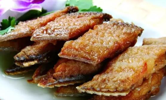 經(jīng)常吃帶魚能夠養(yǎng)肝補(bǔ)血潤(rùn)膚養(yǎng)發(fā) 帶魚的4種美味做法