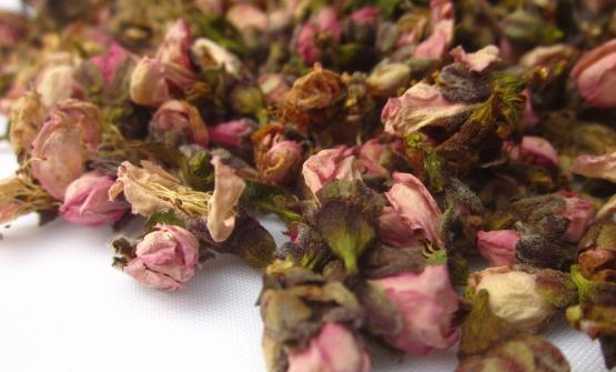 桃花掃除暗黃養(yǎng)就粉嫩顏 飲花茶滋養(yǎng)身體心情也會(huì)好