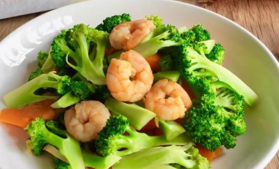 光吃肉對身體不健康 搭配開胃小菜不長胖
