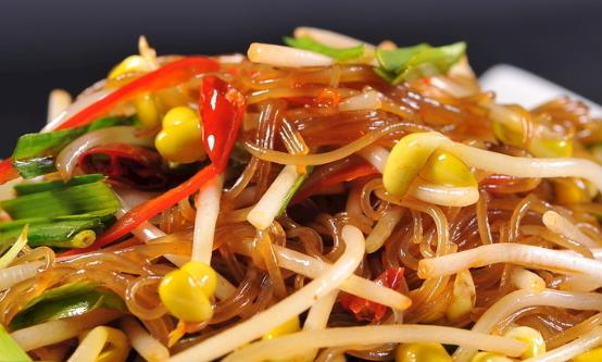 豆芽品種豐富營養(yǎng)全面 豆芽的簡單家常做法