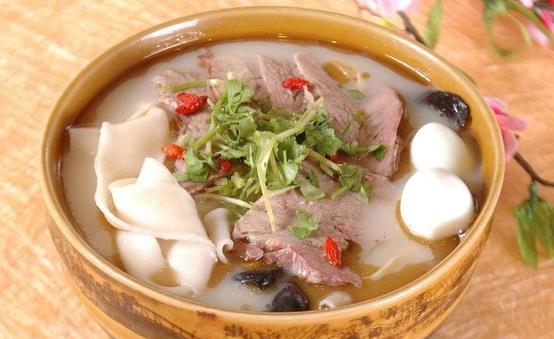要想擁有強(qiáng)健體魄要補(bǔ)鈣 推薦補(bǔ)鈣增高食譜