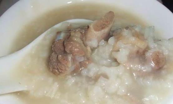 預(yù)防老年癡呆的8偏方 滋陰益腎補(bǔ)益心脾