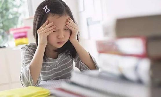 孩子得了近視不要急于配眼鏡 有效預防兒童近視學會用眼衛(wèi)生